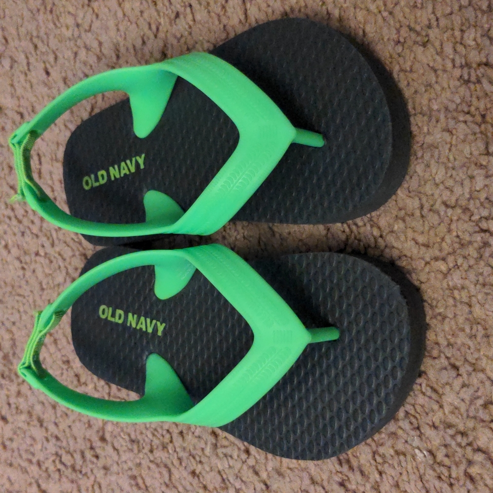 Toddler Flip Flops with straps